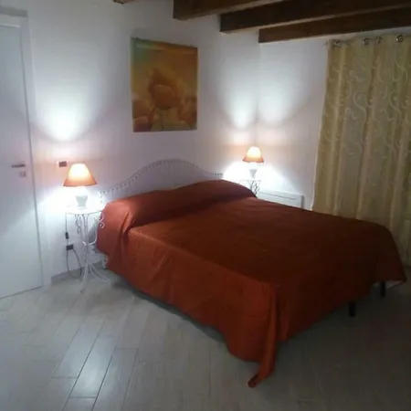 Le Ninfee San Leone